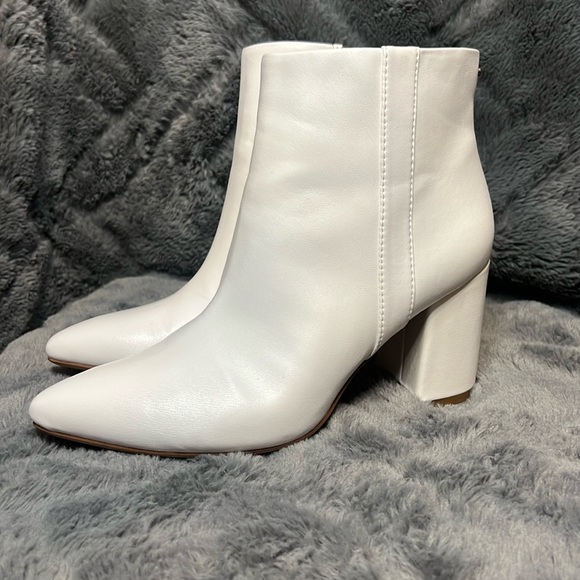 Circus by Sam Edelman Shoes - Circus. NY white booties